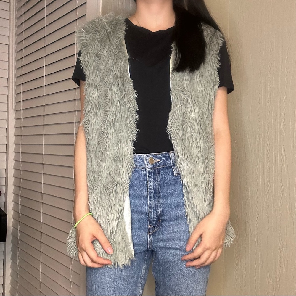 FASHION NOVA faux fur vest